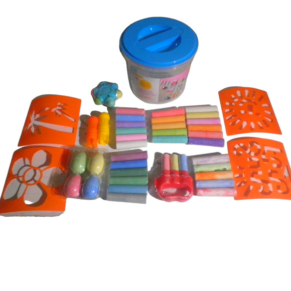 Sun Squad Chalk Set, 50 Pc Play Set, 41 Chalk, 4 Holders, 4 Stencils and Bucket - Picture 2 of 6
